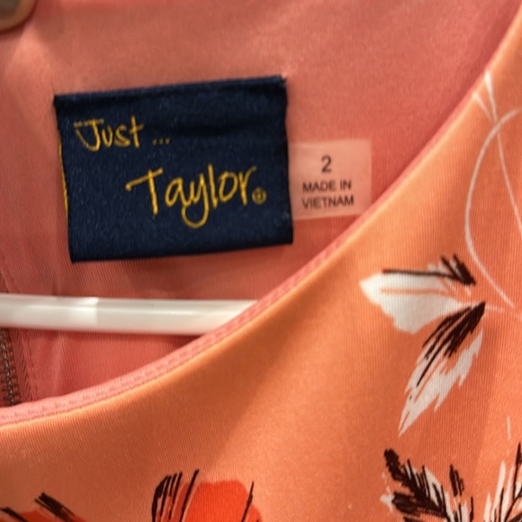 Just Taylor dress - Picture 2 of 4